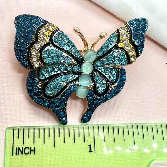 Rhinestone Butterfly Blue Brooch - Picture 3 of 3